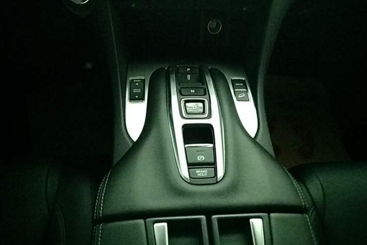 Used Honda Avancier 2020 370TURBO Two-Wheel Drive Luxury Edition Gear Lever