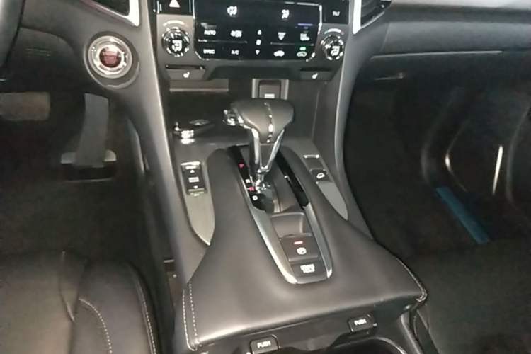 Used Honda Avancier 2020 240TURBO Two-Wheel Drive Premium Edition Gear Lever