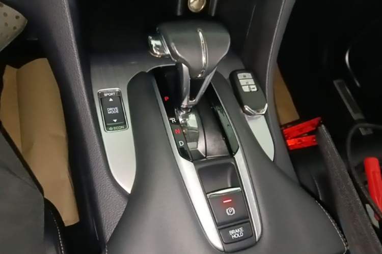 Used Honda Avancier 2020 240TURBO Two-Wheel Drive Premium Edition Gear Lever