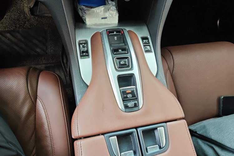 Used Honda Avancier 2020 370TURBO Two-Wheel Drive Luxury Edition Gear Lever