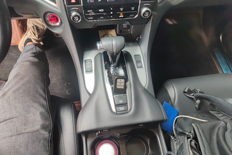 Used Honda Avancier 2020 240TURBO Two-Wheel Drive Comfort Edition Gear Lever