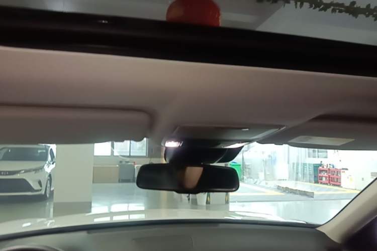 Used Honda Avancier 2020 240TURBO Two-Wheel Drive Premium Edition Headliner