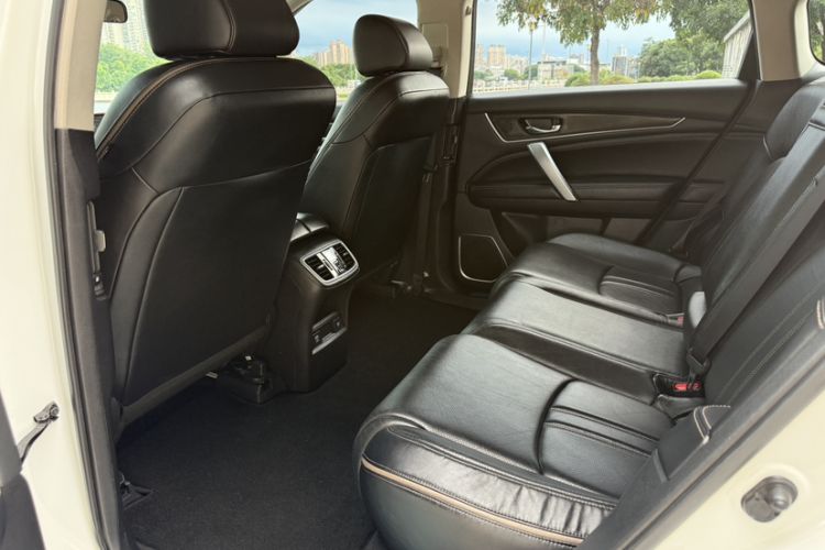 Used Honda Avancier 2020 240TURBO Two-Wheel Drive Comfort Edition Interior 5