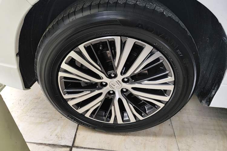 Used Honda Avancier 2020 240TURBO Two-Wheel Drive Comfort Edition Left Front Wheel Hub