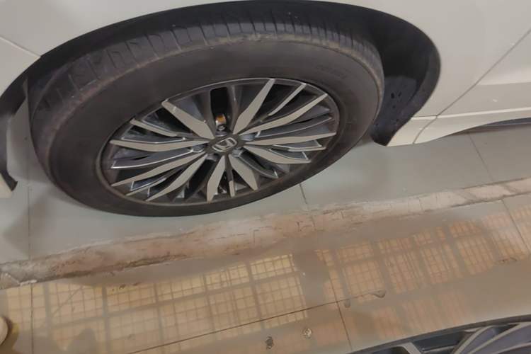 Used Honda Avancier 2020 370TURBO Four-Wheel Drive Supreme Edition Left Front Wheel Hub