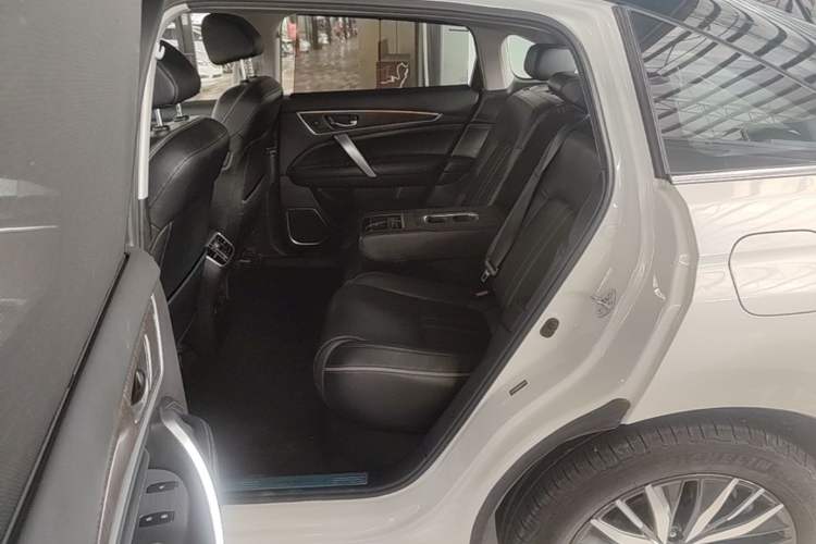 Used Honda Avancier 2020 370TURBO Four-Wheel Drive Supreme Edition Two-Tone Left Rear Seat