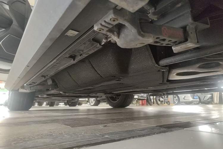Used Honda Avancier 2020 370TURBO Four-Wheel Drive Supreme Edition Two-Tone Left Side Sill