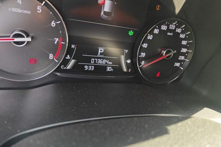 Used Honda Avancier 2020 370TURBO Two-Wheel Drive Luxury Edition Odometer Close Up