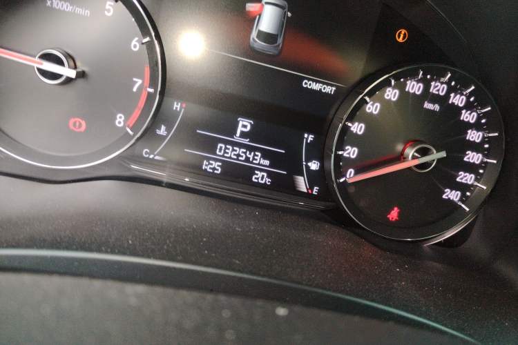 Used Honda Avancier 2020 240TURBO Front-Wheel Drive Smart Edition Odometer Close Up
