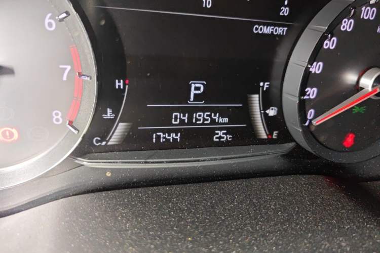 Used Honda Avancier 2020 240TURBO Front-Wheel Drive Smart Edition Odometer Close Up