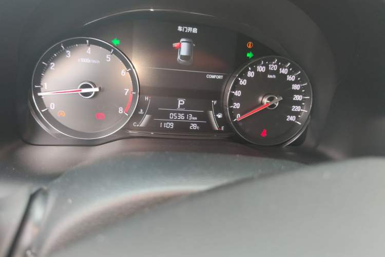 Used Honda Avancier 2020 370TURBO Four-Wheel Drive Premium Edition Odometer Close Up
