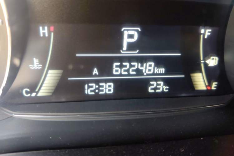 Used Honda Avancier 2020 370TURBO Four-Wheel Drive Supreme Edition Odometer Close Up