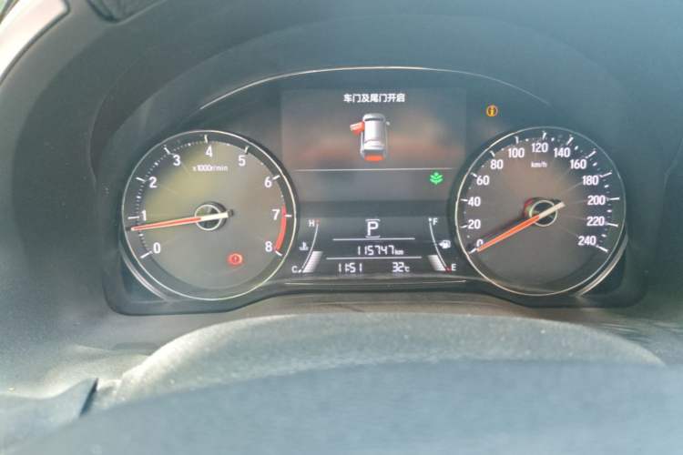 Used Honda Avancier 2020 370TURBO Four-Wheel Drive Supreme Edition Odometer Close Up