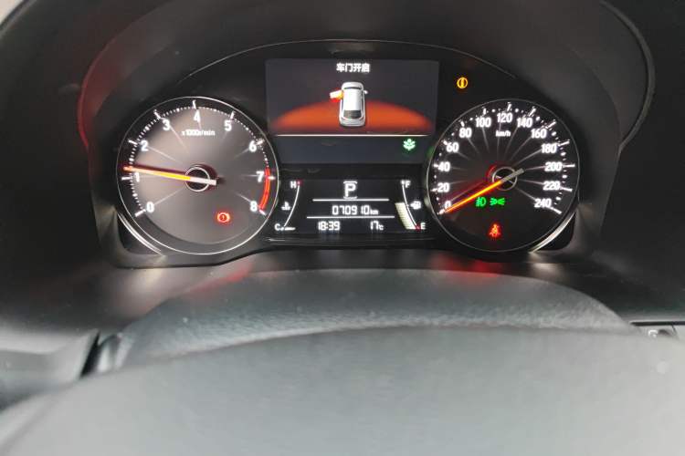 Used Honda Avancier 2020 370TURBO Four-Wheel Drive Premium Edition Odometer Close Up
