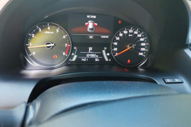 Used Honda Avancier 2020 370TURBO Four-Wheel Drive Premium Edition Odometer Close Up