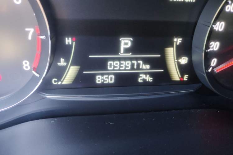 Used Honda Avancier 2020 370TURBO Four-Wheel Drive Premium Edition Odometer Close Up