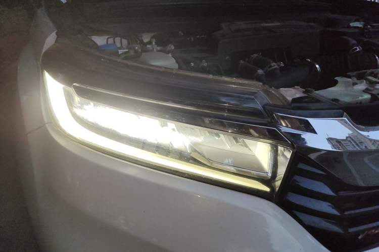 Used Honda Avancier 2020 240TURBO Front-Wheel Drive Smart Edition Right Front Headlight