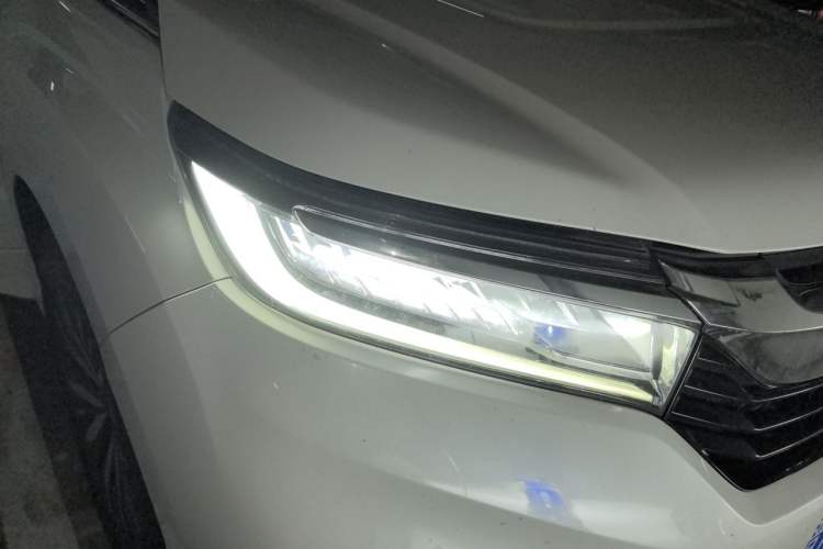 Used Honda Avancier 2020 370TURBO Two-Wheel Drive Luxury Edition Right Front Headlight