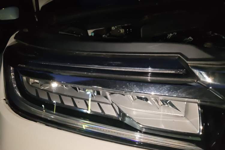 Used Honda Avancier 2020 240TURBO Front-Wheel Drive Smart Edition Right Front Headlight