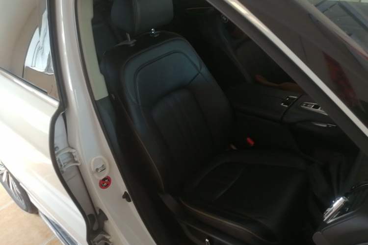 Used Honda Avancier 2020 370TURBO Two-Wheel Drive Luxury Edition Right Front Seat