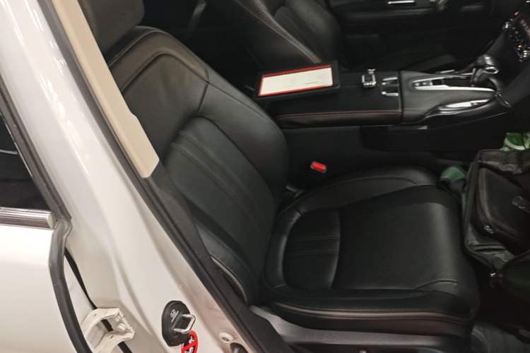 Used Honda Avancier 2020 240TURBO Two-Wheel Drive Comfort Edition Right Front Seat