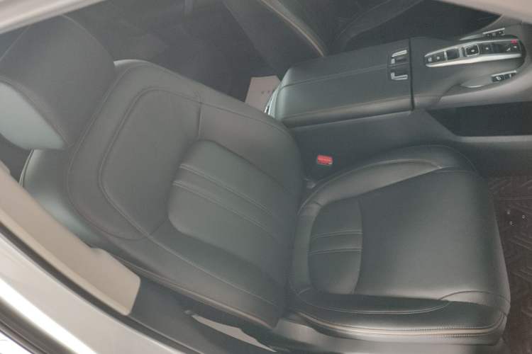 Used Honda Avancier 2020 370TURBO Two-Wheel Drive Luxury Edition Right Front Seat