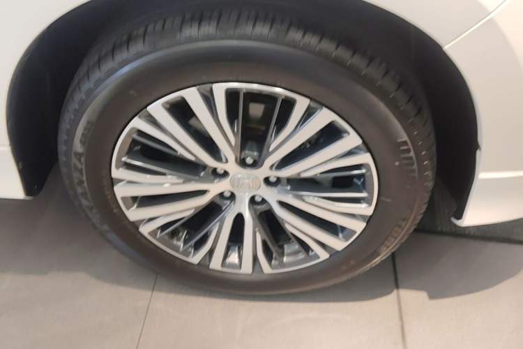 Used Honda Avancier 2020 240TURBO Two-Wheel Drive Comfort Edition Right Front Wheel Hub