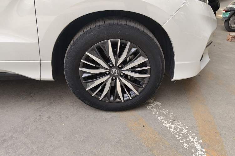 Used Honda Avancier 2020 370TURBO Four-Wheel Drive Prestige Edition Two-Tone Right Front Wheel Hub