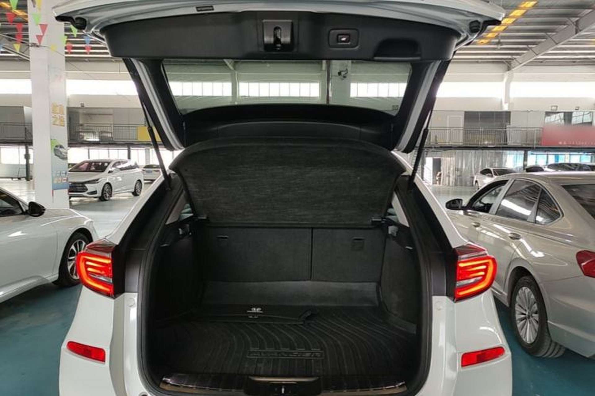 Used Honda Avancier 2020 370TURBO Two-Wheel Drive Luxury Edition Trunk