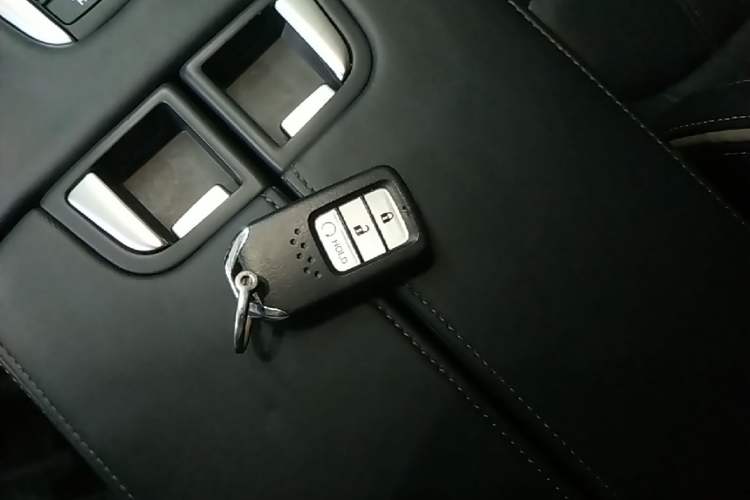 Used Honda Avancier 2020 240TURBO Two-Wheel Drive Comfort Edition Vehicle Key