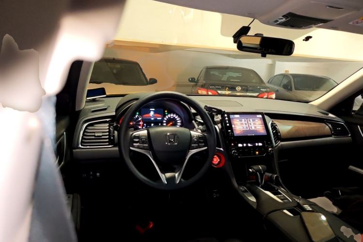 Used Honda Avancier 2022 240TURBO Two-Wheel-Drive Limited-Edition Commemorative Version Center Console