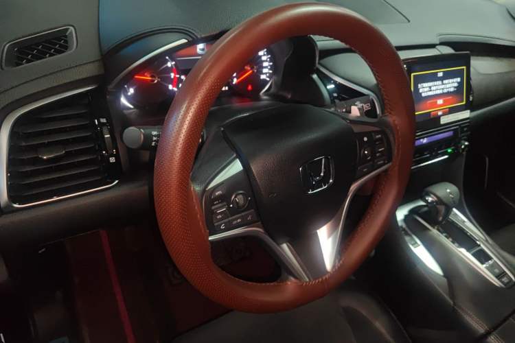 Used Honda Avancier 2022 240TURBO Two-Wheel-Drive Limited-Edition Commemorative Version Center Console
