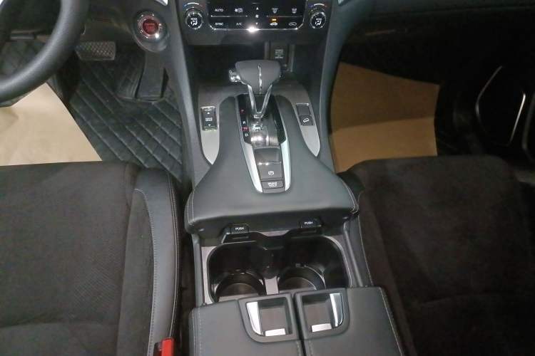 Used Honda Avancier 2022 240TURBO Two-Wheel-Drive Limited-Edition Commemorative Version Gear Lever