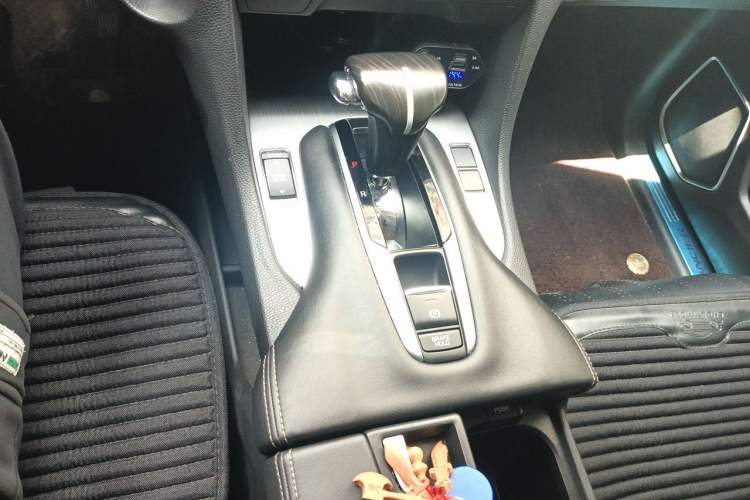 Used Honda Avancier 2022 240TURBO Two-Wheel-Drive Limited-Edition Commemorative Version Gear Lever