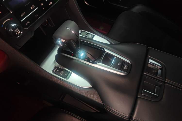 Used Honda Avancier 2022 240TURBO Two-Wheel-Drive Limited-Edition Commemorative Version Gear Lever