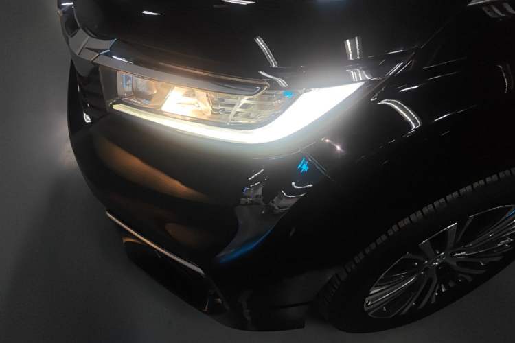 Used Honda Avancier 2022 240TURBO Two-Wheel-Drive Limited-Edition Commemorative Version Left Front Headlight