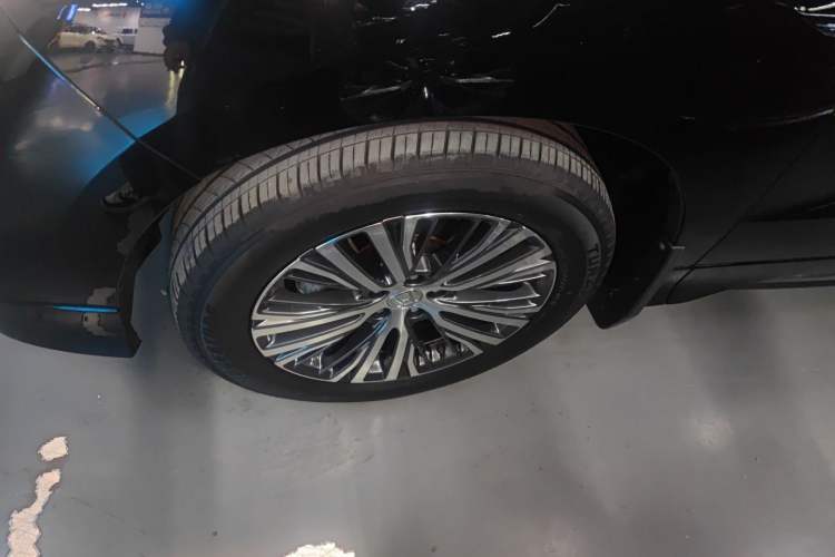 Used Honda Avancier 2022 240TURBO Two-Wheel-Drive Limited-Edition Commemorative Version Left Front Wheel Hub