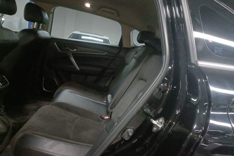 Used Honda Avancier 2022 240TURBO Two-Wheel-Drive Limited-Edition Commemorative Version Left Rear Seat