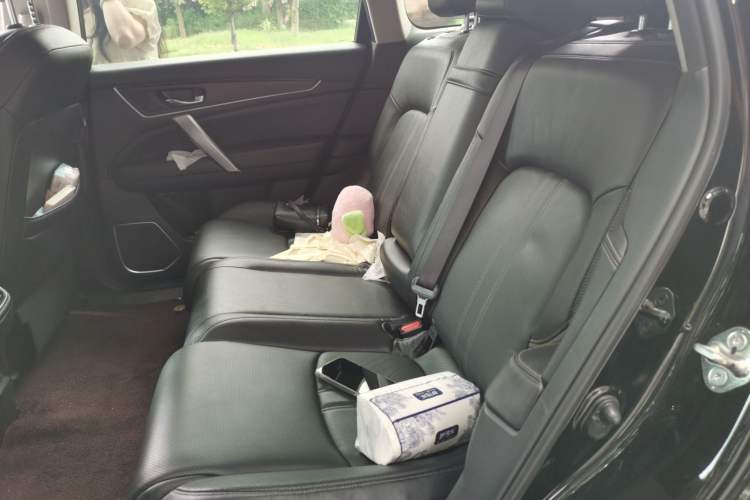 Used Honda Avancier 2022 240TURBO Two-Wheel-Drive Limited-Edition Commemorative Version Left Rear Seat