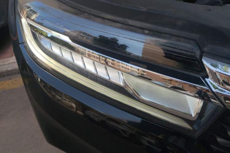Used Honda Avancier 2022 240TURBO Two-Wheel-Drive Limited-Edition Commemorative Version Right Front Headlight