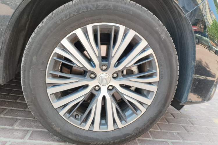 Used Honda Avancier 2022 240TURBO Two-Wheel-Drive Limited-Edition Commemorative Version Right Front Wheel Hub