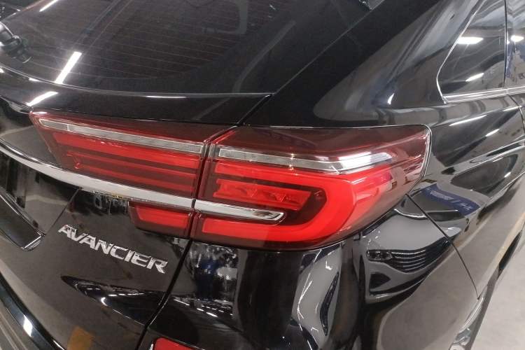 Used Honda Avancier 2022 240TURBO Two-Wheel-Drive Limited-Edition Commemorative Version Right Rear Taillight