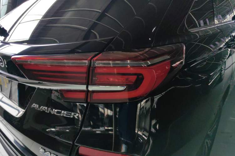 Used Honda Avancier 2022 240TURBO Two-Wheel-Drive Limited-Edition Commemorative Version Right Rear Taillight