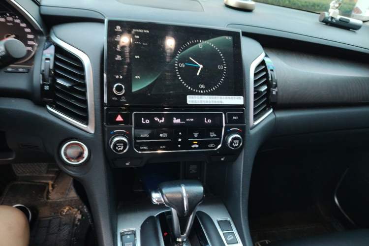 Used Honda Avancier 2022 240TURBO Two-Wheel-Drive Limited-Edition Commemorative Version Audio And AC Panel