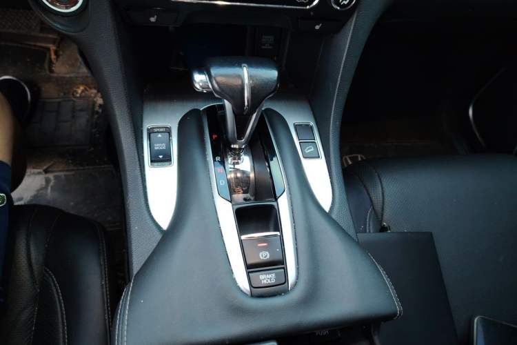 Used Honda Avancier 2022 240TURBO Two-Wheel-Drive Limited-Edition Commemorative Version Gear Lever