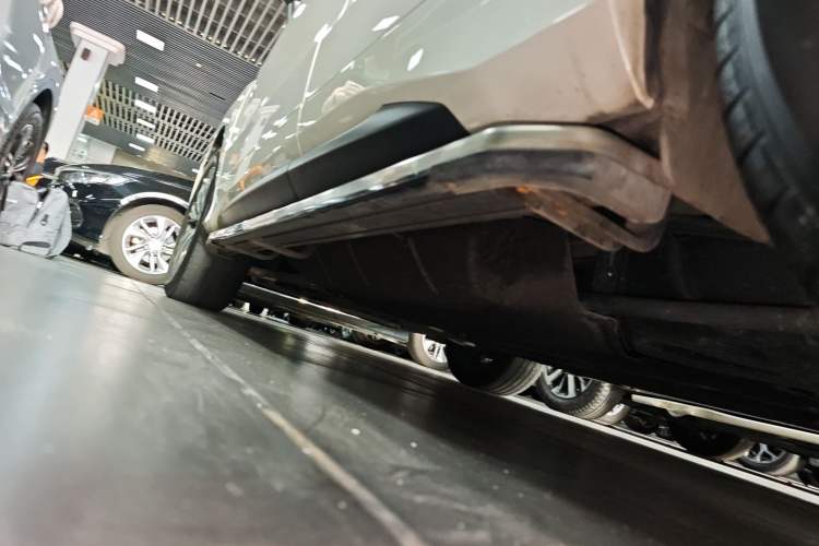 Used Honda Avancier 2022 240TURBO Two-Wheel-Drive Limited-Edition Commemorative Version Left Side Sill