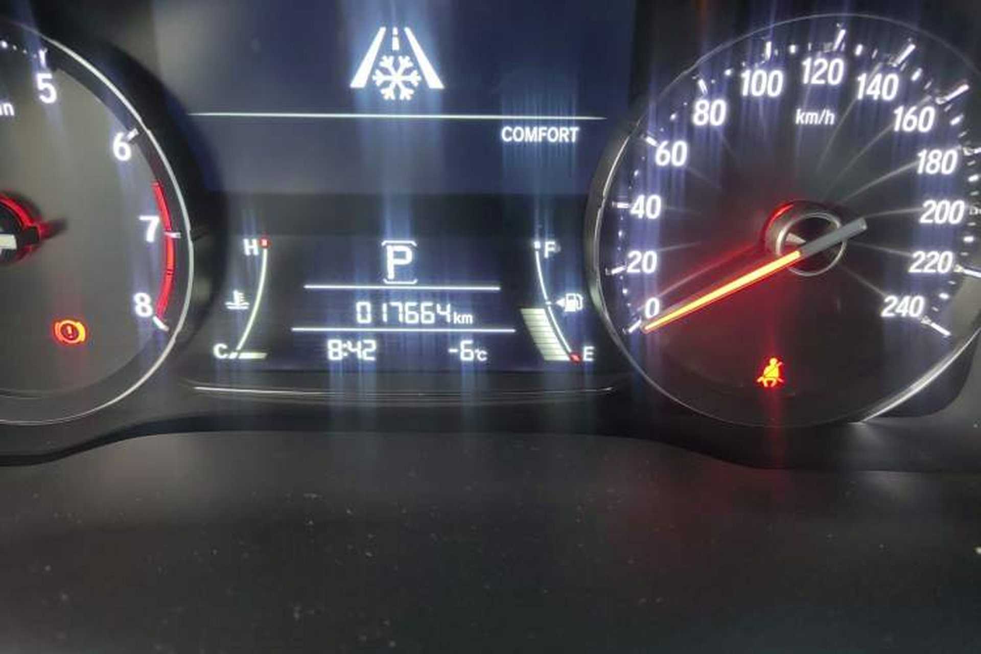 Used Honda Avancier 2022 240TURBO Two-Wheel-Drive Limited-Edition Commemorative Version Odometer Close Up