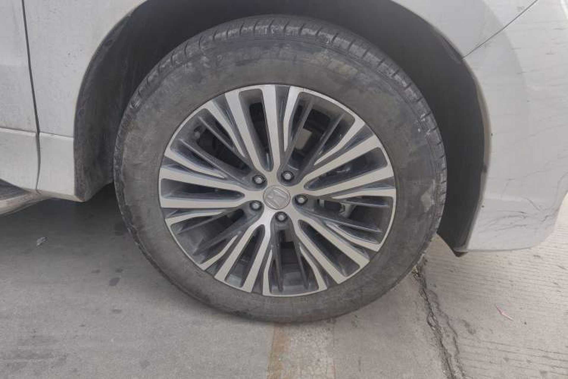 Used Honda Avancier 2022 240TURBO Two-Wheel-Drive Limited-Edition Commemorative Version Right Front Wheel Hub