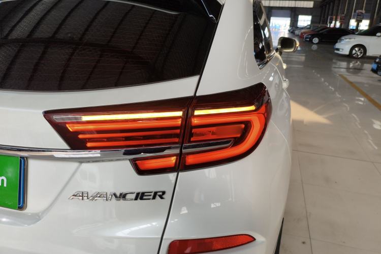 Used Honda Avancier 2022 240TURBO Two-Wheel-Drive Limited-Edition Commemorative Version Right Rear Taillight