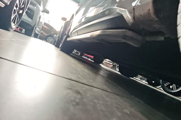 Used Honda Avancier 2022 240TURBO Two-Wheel-Drive Limited-Edition Commemorative Version Right Side Sill